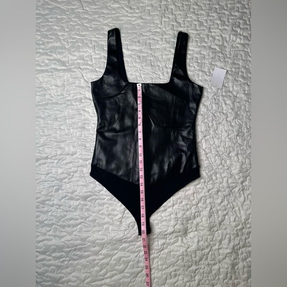 Good American Faux Leather Bodysuit Black GB0499 Sleek Edgy Streetwear Size Med - Picture 8 of 12
